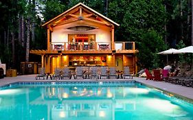 Evergreen Lodge at Yosemite